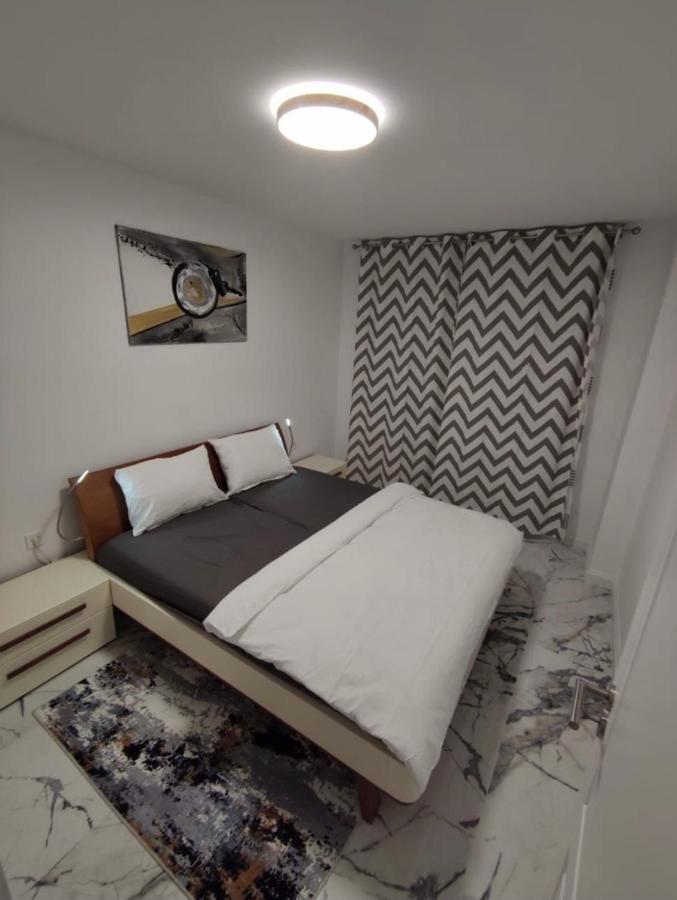 Apartament Vivo Apartment Floresti  Bagian luar foto